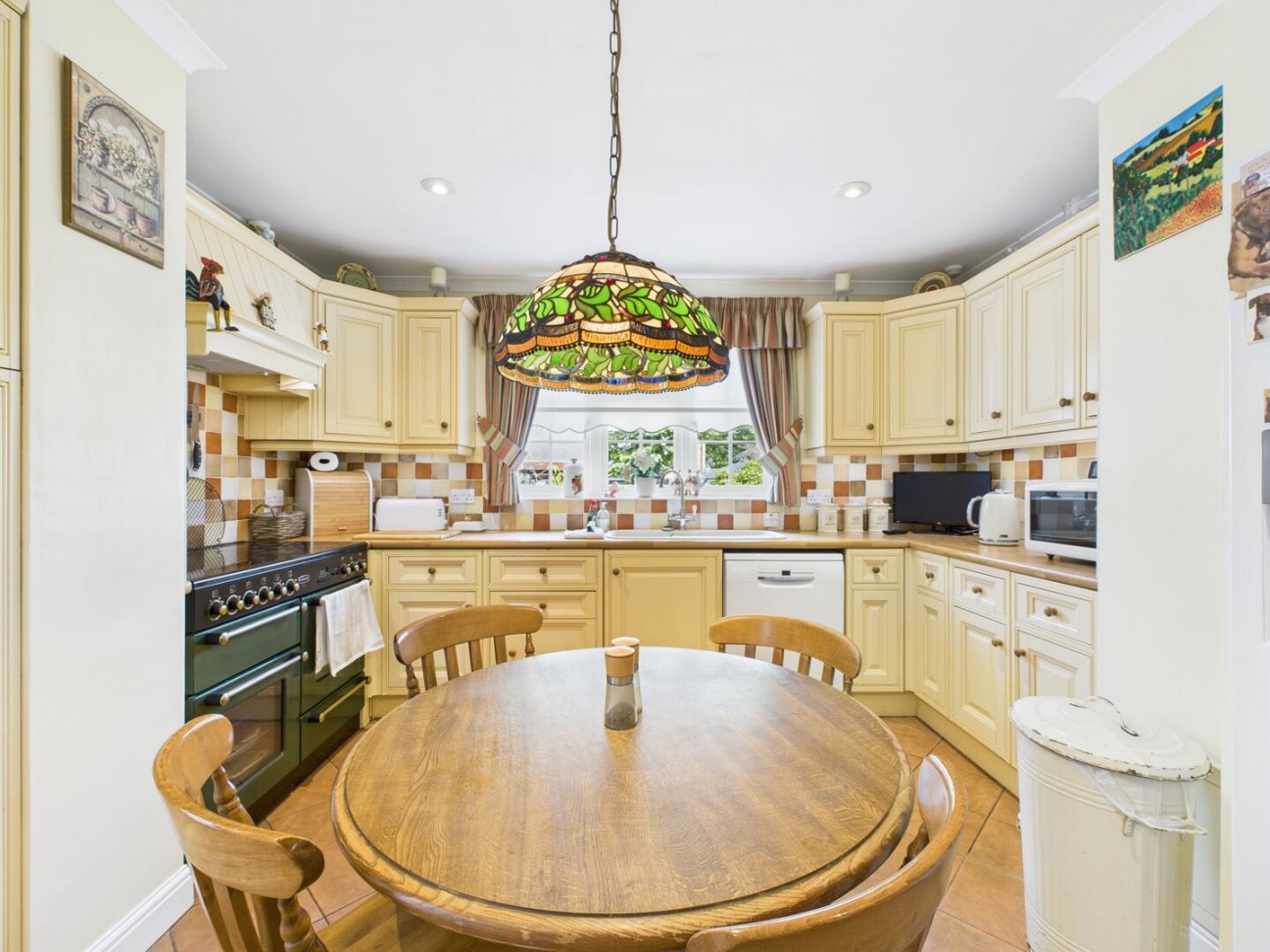 West Close, Hoddesdon