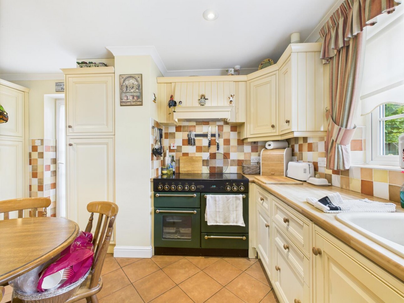 West Close, Hoddesdon