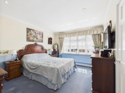 West Close, Hoddesdon