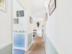 West Close, Hoddesdon