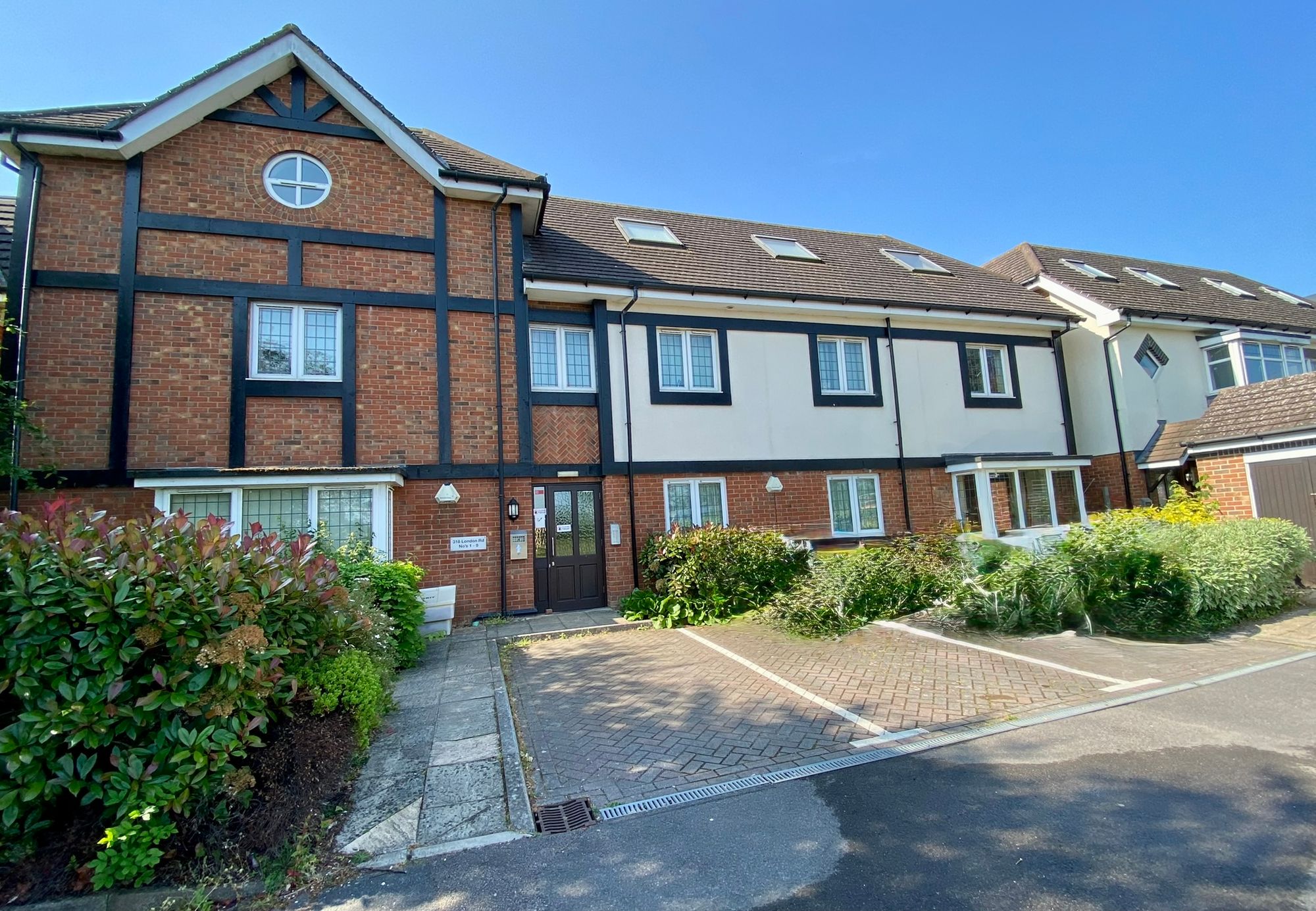 London Road, Headington, OX3