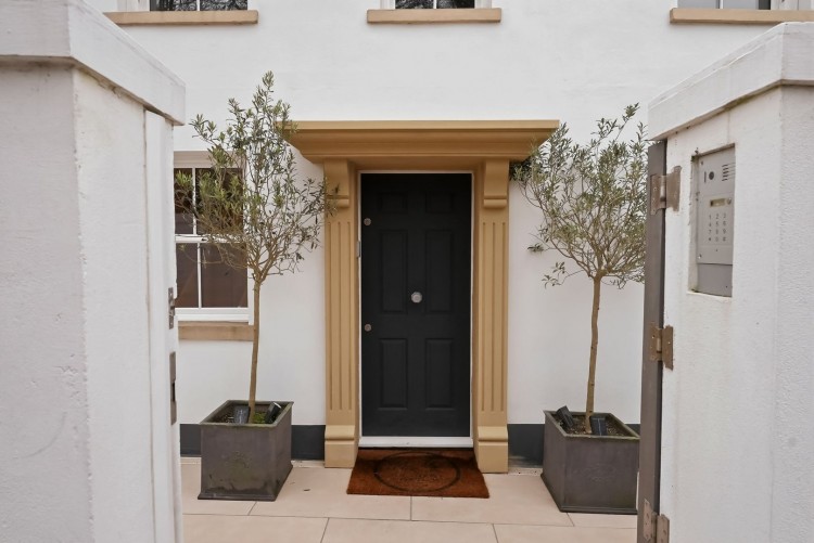 Hooley Lane, Redhill, Surrey