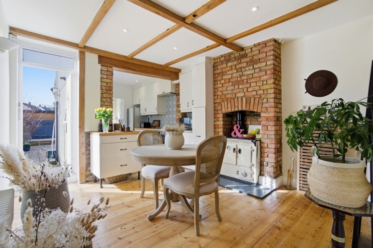 Emlyn Road, Redhill, Surrey