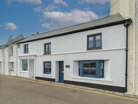 Marine Parade, St. Mawes, Truro, Cornwall, TR2