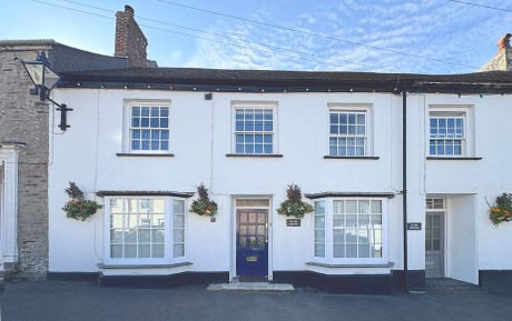 Fore Street, Tregony, Truro, Cornwall, TR2 5RN