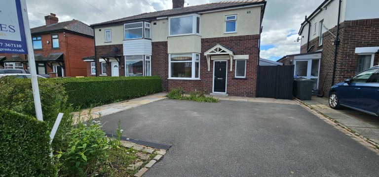 Westhoughton Road, Chorley, PR7