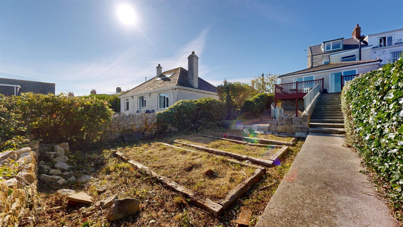 Coast Watchers Cottage, Avalanche Road, Portland