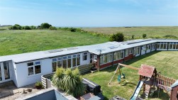 Bungalow & Cattery Business, Avalanche Road, Southwell,Portland