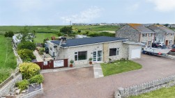 Bungalow & Cattery Business, Avalanche Road, Southwell,Portland