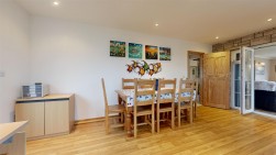 Bungalow & Cattery Business, Avalanche Road, Southwell,Portland