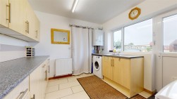 Bungalow & Cattery Business, Avalanche Road, Southwell,Portland
