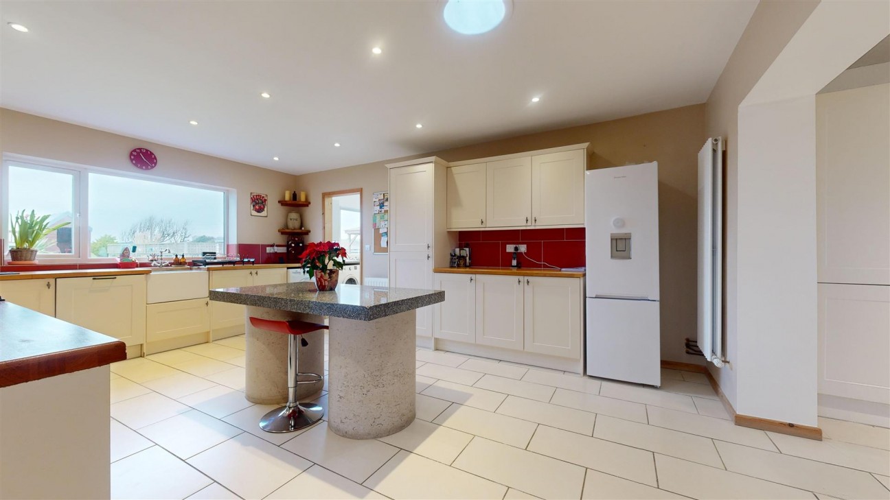 Bungalow & Cattery Business, Avalanche Road, Southwell,Portland