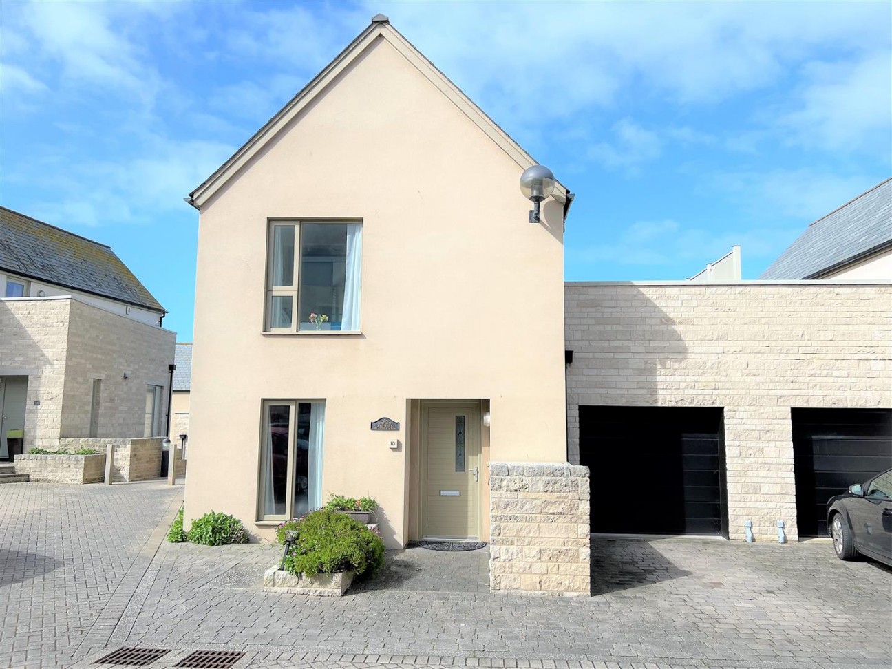 Sidon Mews, Portland