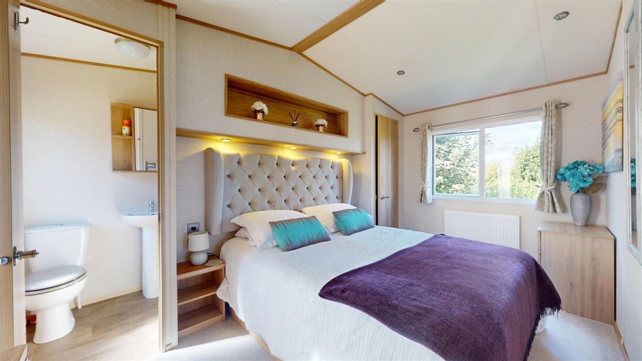 Caravan, Swanage Coastal Park, Priests Way, Swanage