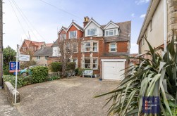 Cluny Crescent, Swanage