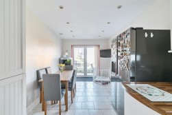 Grosvenor Road, Portland