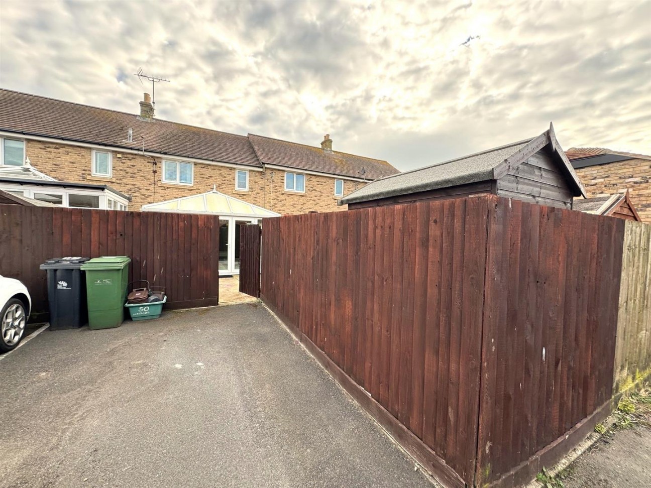 Sandholes Close, Portland