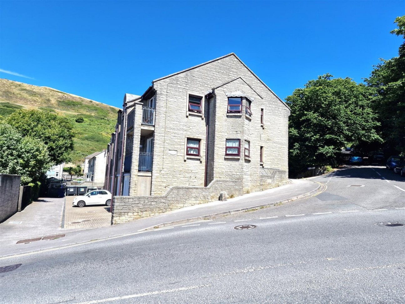 Joslin Court, Portland