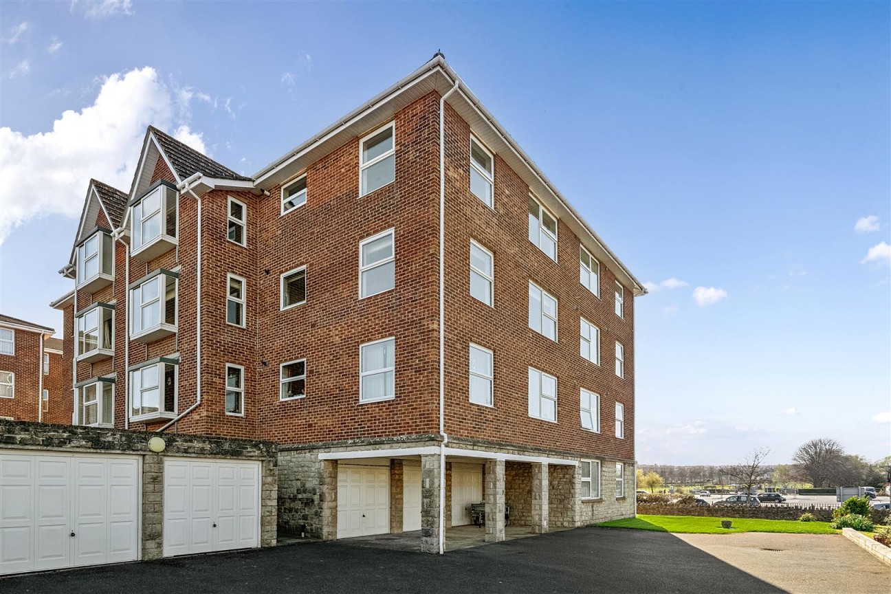 Rocquaine Court, Ilminster Road, Swanage