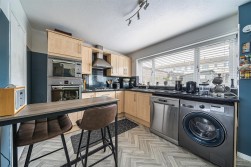 Shortlands, Portland