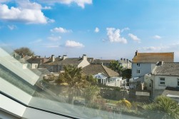 Isle Road, Portland