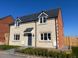 50 Markham Avenue Weymouth, DT4 0QL