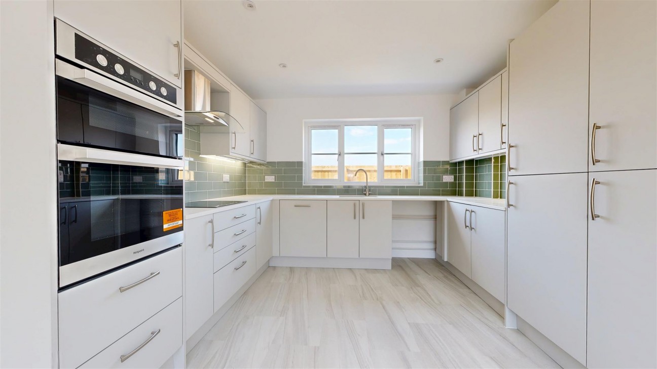 50 Markham Avenue Weymouth, DT4 0QL