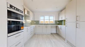 50 Markham Avenue Weymouth, DT4 0QL