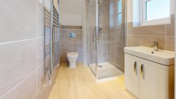 50 Markham Avenue Weymouth, DT4 0QL