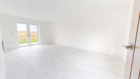 52 Markham Avenue, Weymouth DT4 0QL