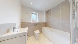 52 Markham Avenue, Weymouth DT4 0QL