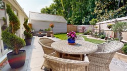 33 Kingbarrow Drive, Portland DT5 2FH