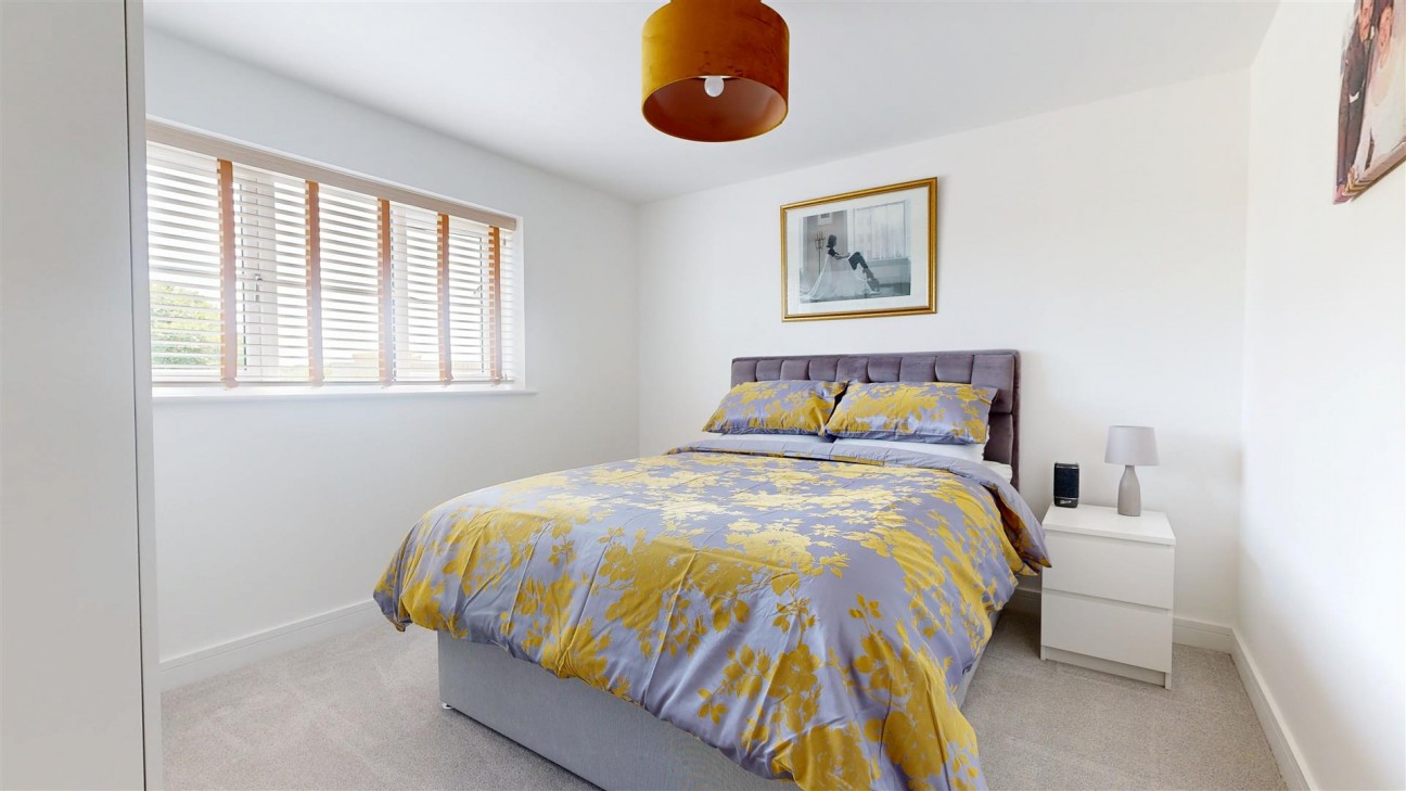 33 Kingbarrow Drive, Portland DT5 2FH