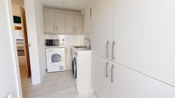 33 Kingbarrow Drive, Portland DT5 2FH