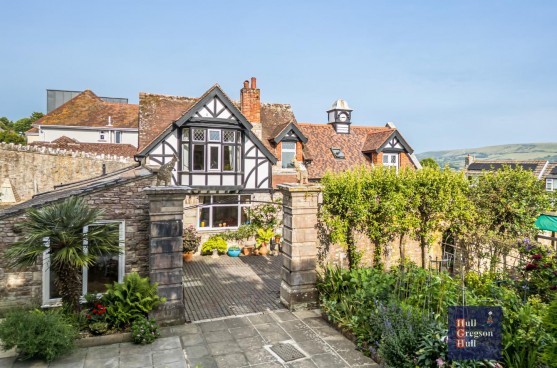 Cluny Crescent, Swanage