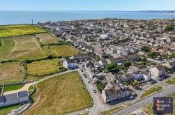 Isle Road, Portland