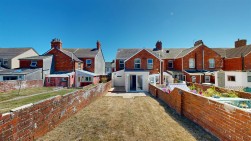 Williams Avenue, Weymouth