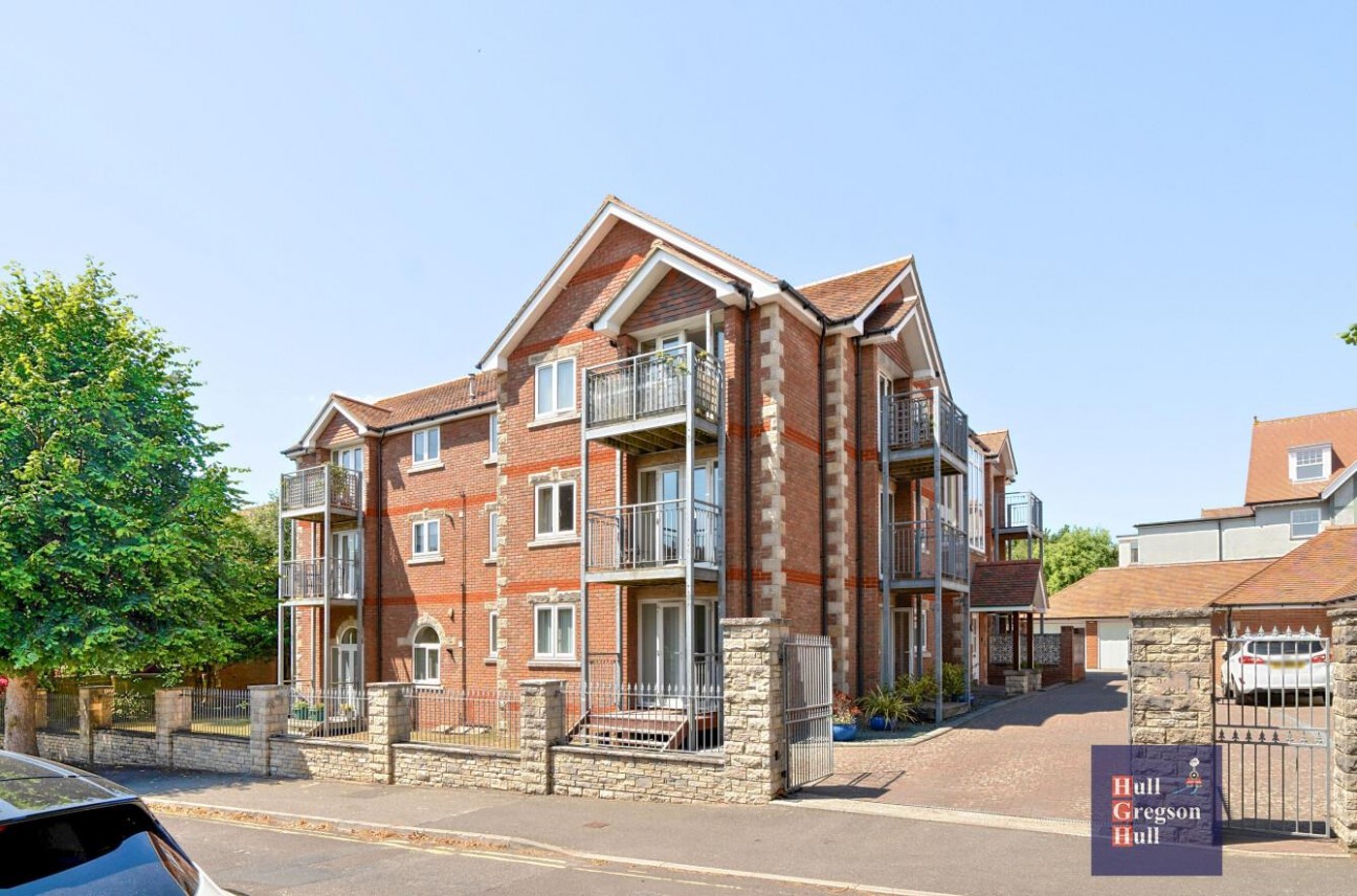 Suncliffe Court, Burlington Road