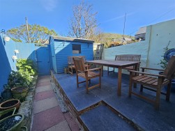 Hambro Road, Portland