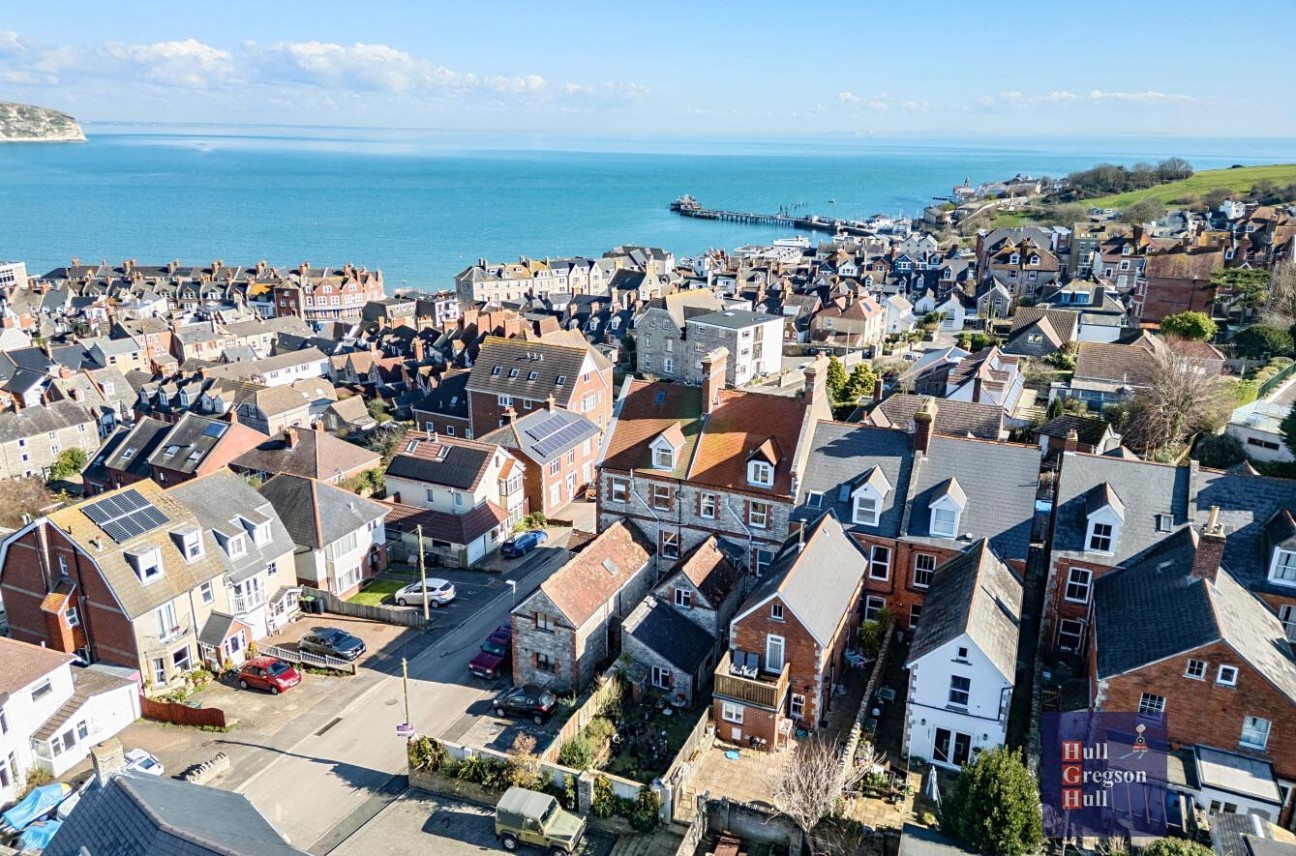 Flat 2, 2 Cluny Crescent, Swanage