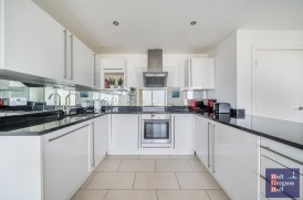 Ayton Drive, Portland
