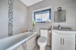 4 Seamist, Townsend Road