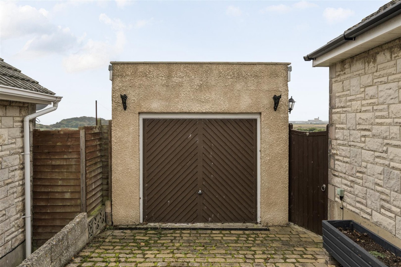 Isle Road, Portland
