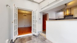 Easton Street, Portland