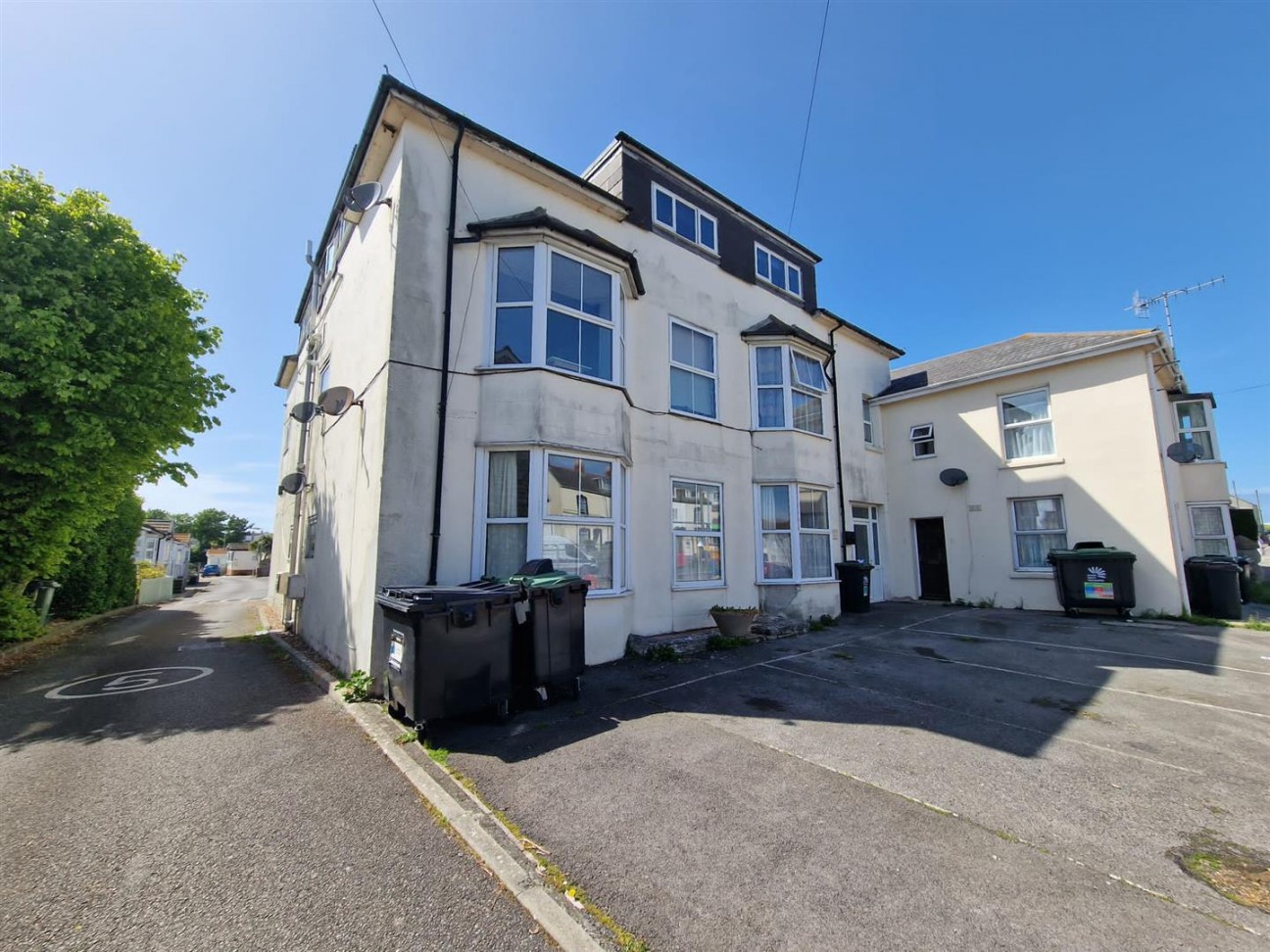 Weston Road, Portland