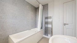 Park Estate Road, Portland