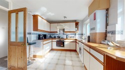 Woolcombe Road, Portland