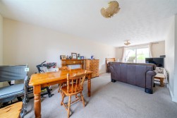 Clovens Road, Portland