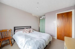 Clovens Road, Portland