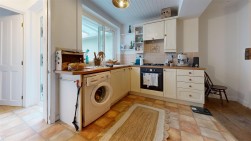 Grove Road, Portland